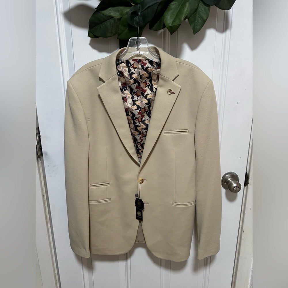 Cream Slim-Fit Sport Coat with Notch Lapel